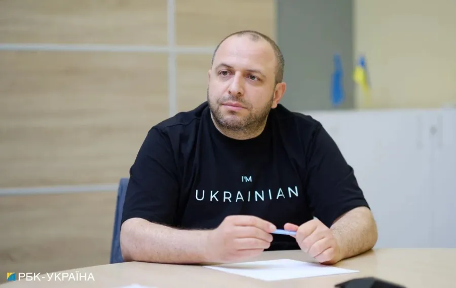Министр обороны Украины отменил визит во Францию из соображений безопасности