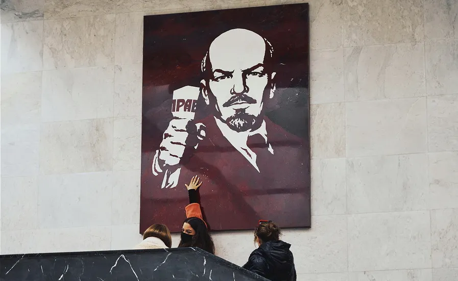 Почему нельзя сейчас захоронить тело Ленина