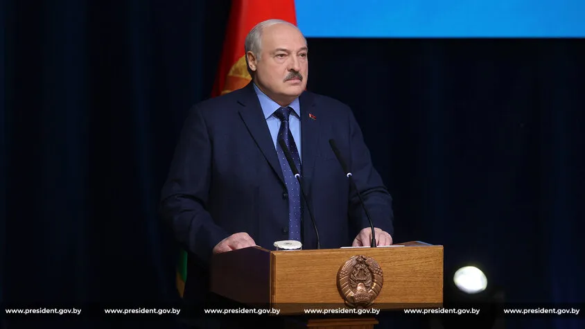 Лукашенко сообщил о планах оппозиции присоединить земли России к Белоруссии