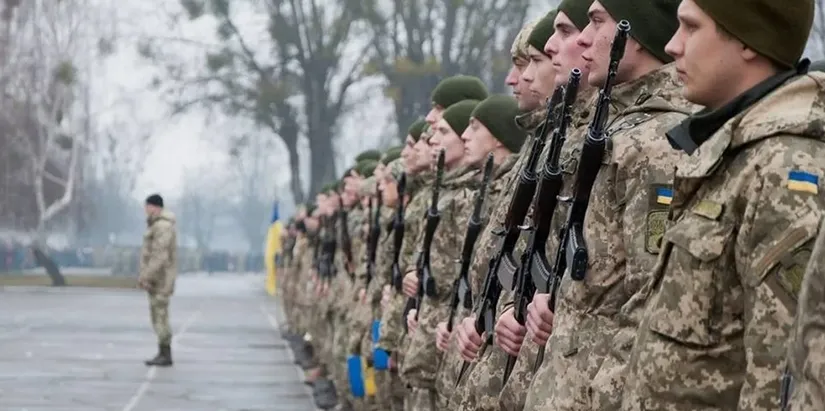 Зеленский подписал закон о демобилизации украинских срочников по спецуказу