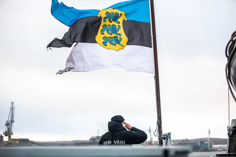 Эстония будет защищать суда в Красном море силами одного военного