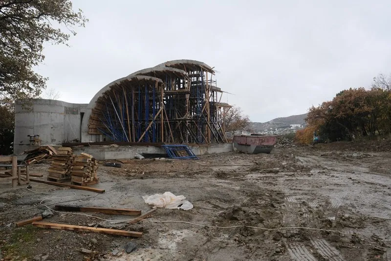 Благоустройство Милютинского парка в Ялте подходит к завершению.