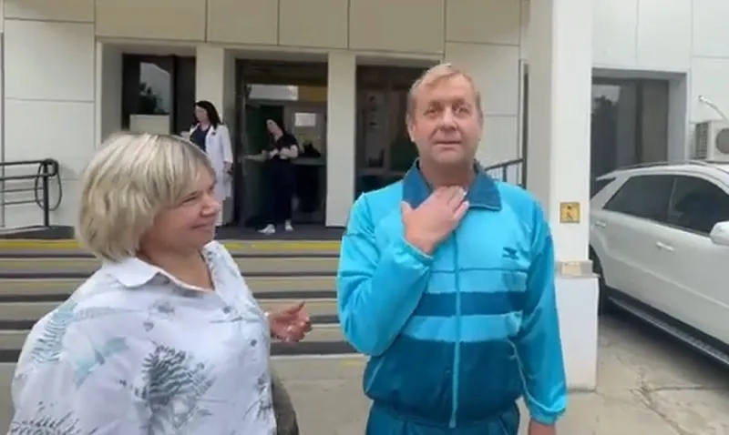 Врачи разрешили Олегу Зубкову долечиваться дома.