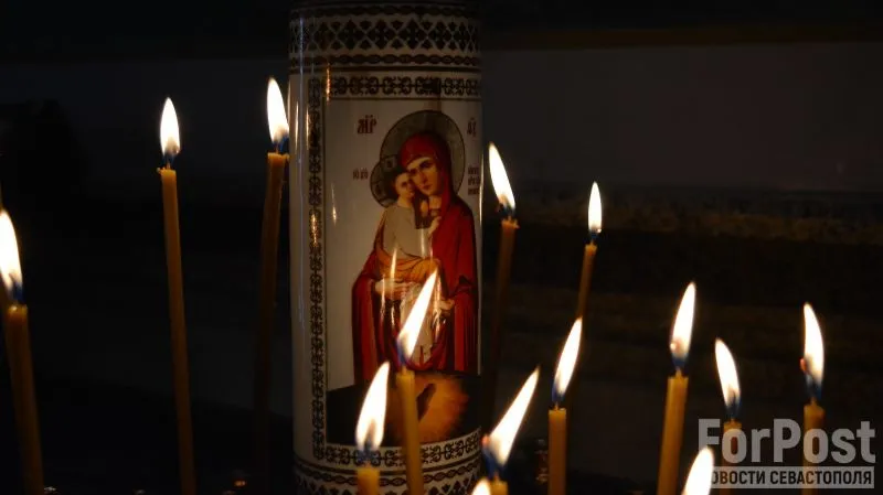 С погибшими крымчанами прощались в Бахчисарайском районе. 