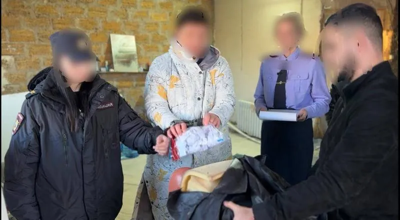Крымчанка спустя три года рассказала о преступлении сыну. 