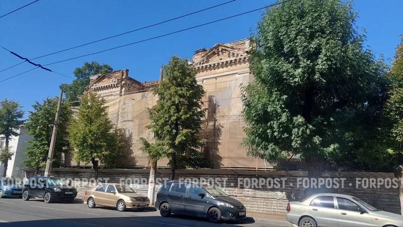 Реставрацию бывшего дома Арендтов в столице Крыма намерены закончить за два года.
