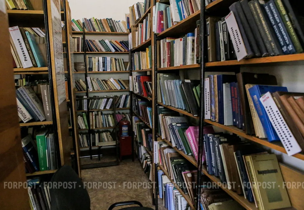 В Севастополе определят лучшего школьного библиотекаря