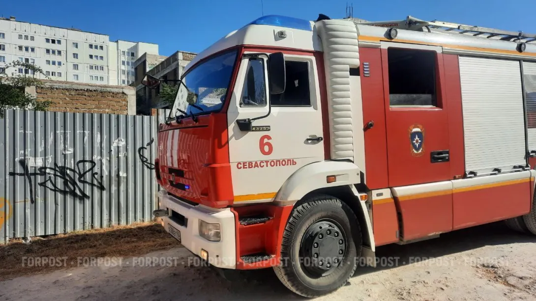 Огонь в сгоревшем в Севастополе автомобиле мог быть криминальным