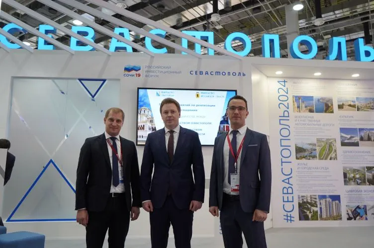 Уголовное дело, бонусы и эскорт за 240 тыс. в месяц — какой стала Корпорация развития Севастополя