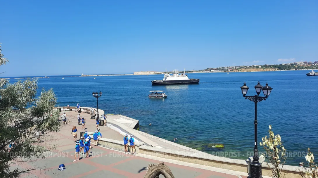Мост через Севастопольскую бухту продлит московские транши в Крым