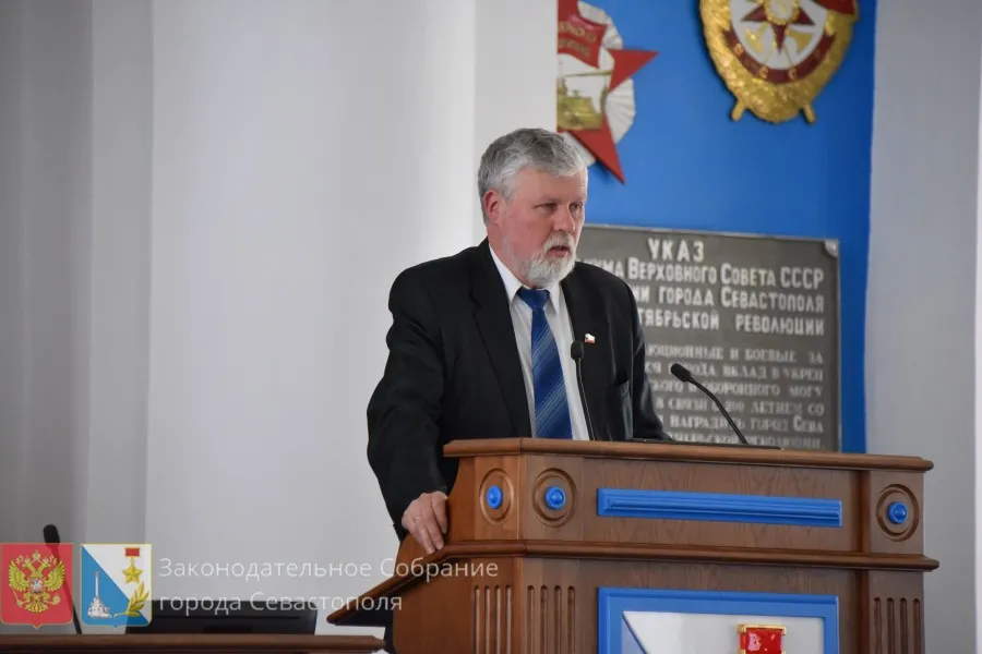 Правительству Севастополя надо научиться работать, — Аксёнов