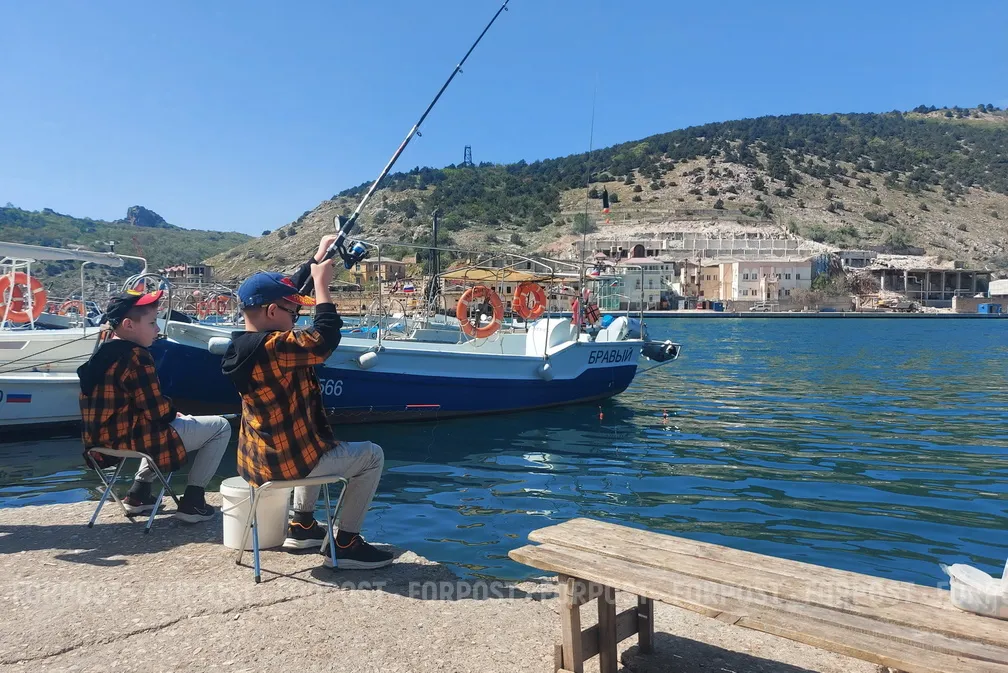 С погодой в Севастополе всё как обычно