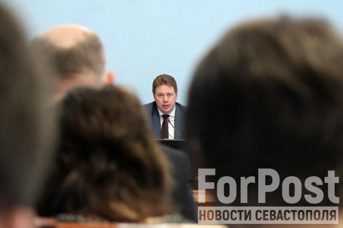 Семь на пять делится: у губернатора Севастополя могут появиться новые замы