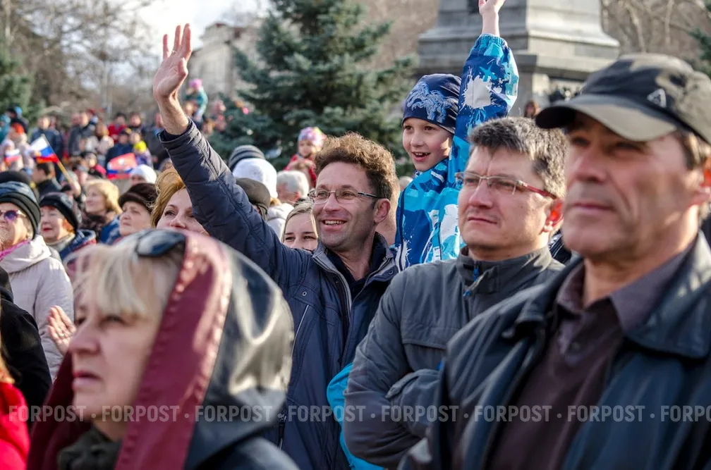 Протестам в Севастополе не хватает массовости, разнообразия и социальных сетей