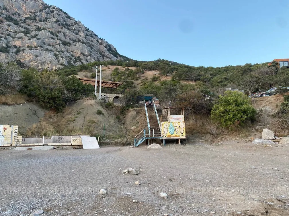 Поклонская пообещала севастопольцам разобраться с закрытыми пляжами