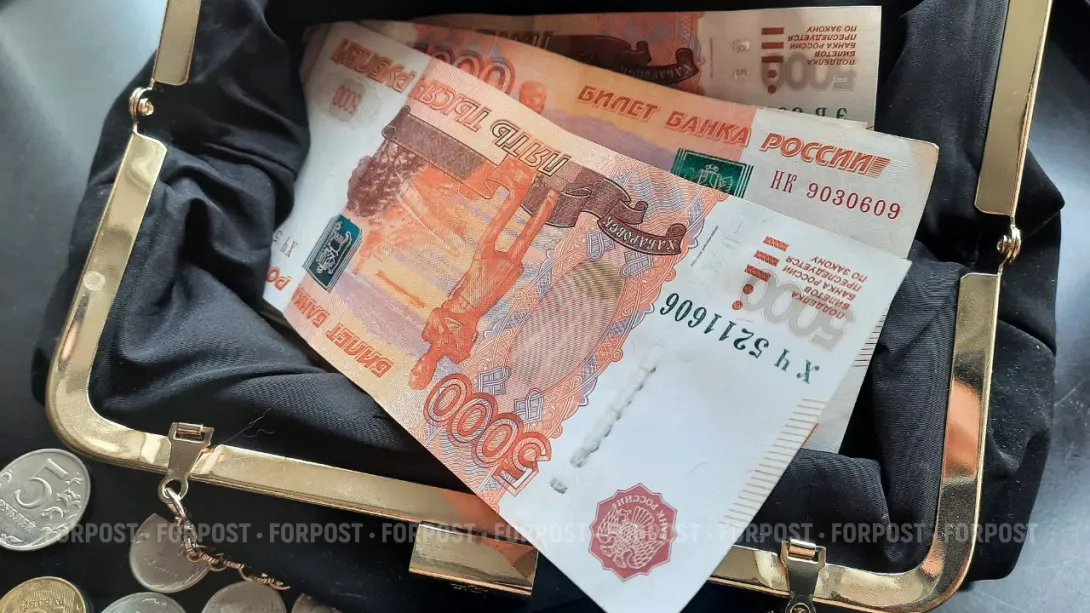 Севастопольцам помогут оплатить летний отдых