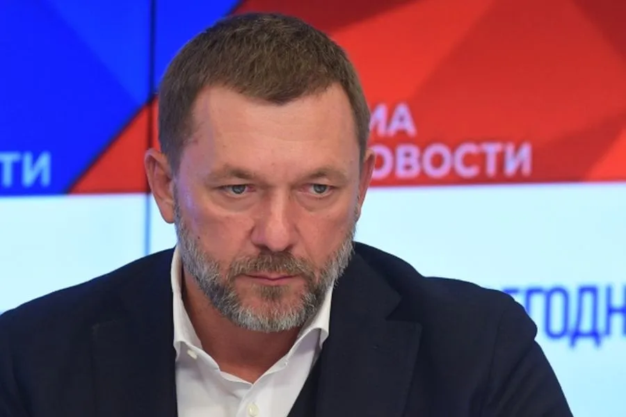 Губернатор не должен относиться к власти, как к своему ООО, — Дмитрий Саблин