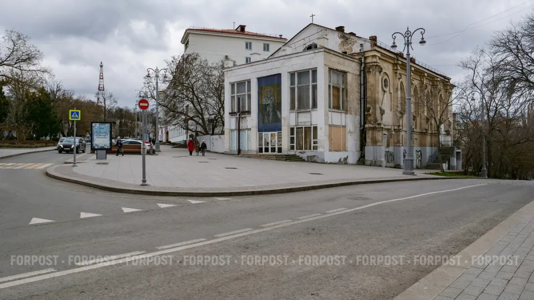 Здание костёла в Севастополе передали католикам и оштрафовали их за «варварство»