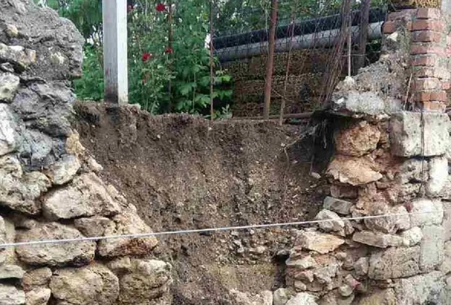 В Севастополе рухнуло несколько подпорных стен 