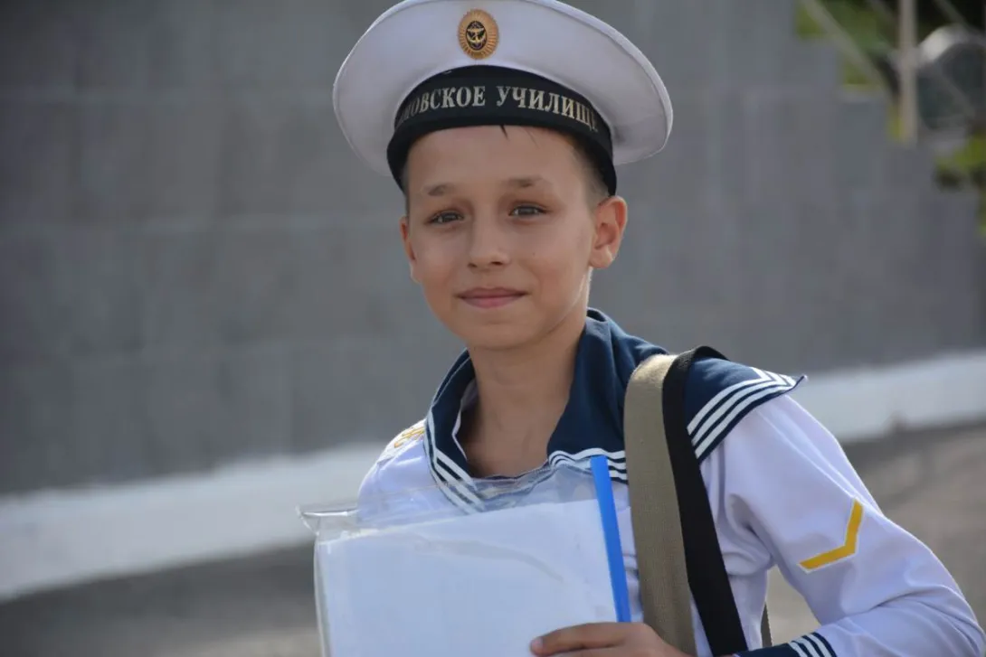 В Севастопольском президентском кадетском училище прошел первый выпускной