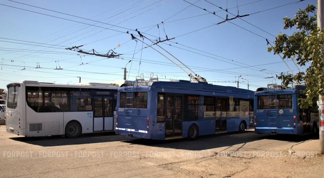 Редкостное хамло: водитель севастопольского троллейбуса возмутилась выходкой маршрутчика