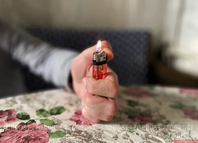 Мужчина на спор проглотил зажигалку и забыл о ней на 30 лет