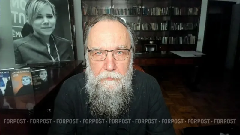 Философ Александр Дугин назвал главные риски мирного плана по Украине