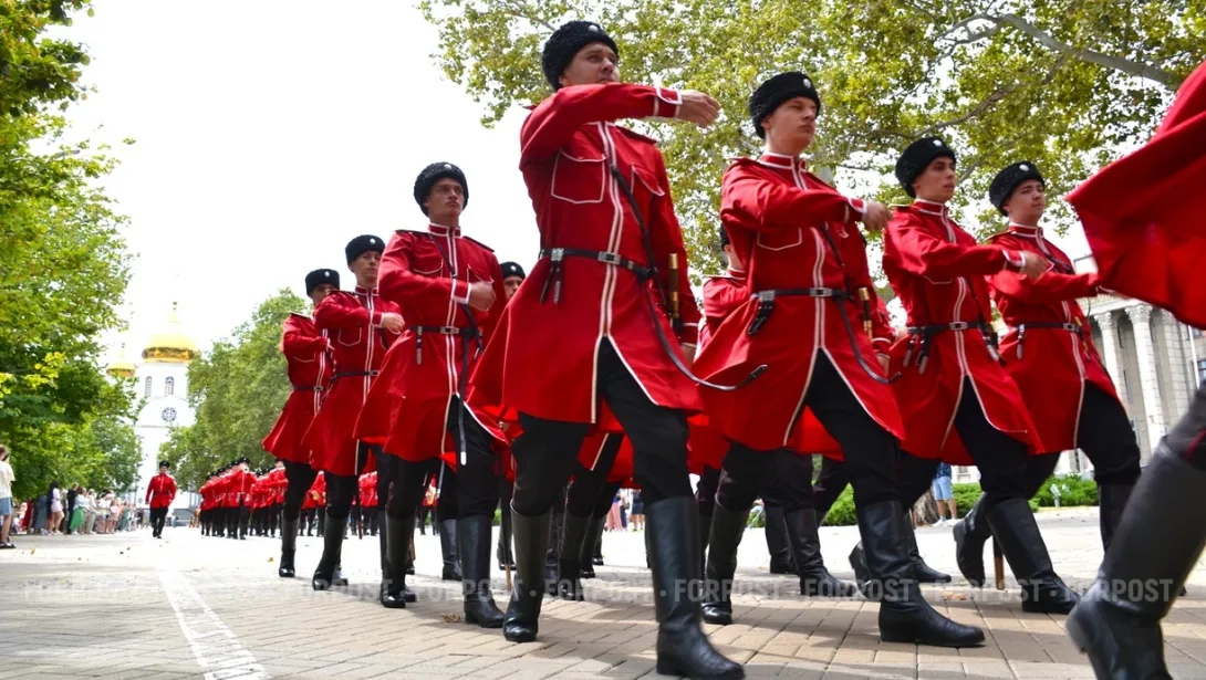 Севастопольских казаков снарядят за счёт города 