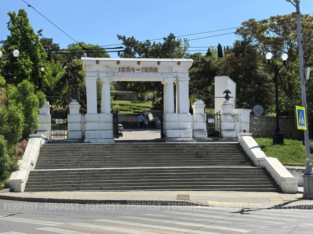 Ворота на Малаховом кургане в Севастополе получат новый статус