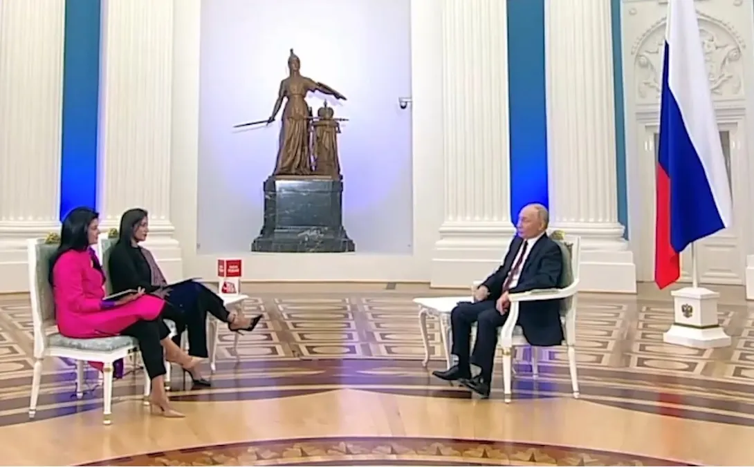  Путин в Индии улыбнулся на вопрос о Севастополе 