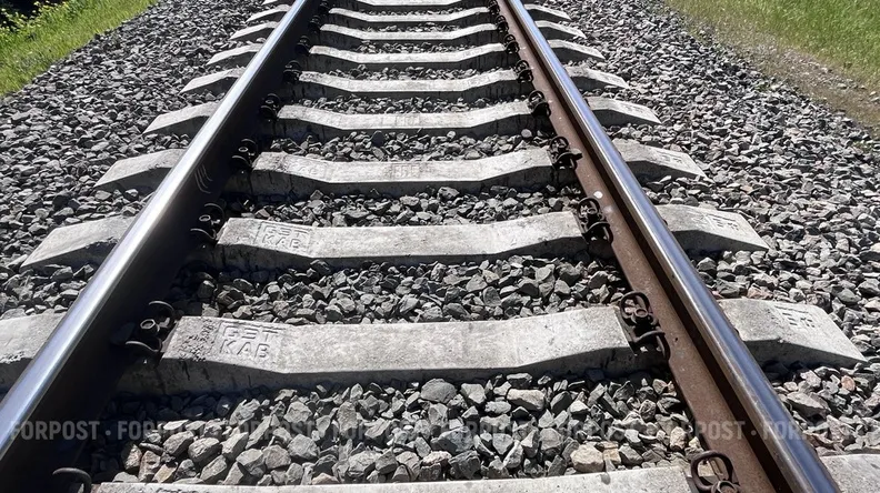 Поляк с помощью петард парализовал движение поездов