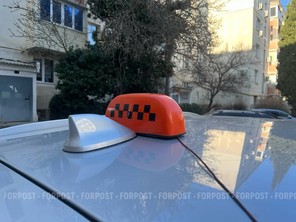 Странная севастопольская история с забывчивой горожанкой и явно перемудрившим таксистом