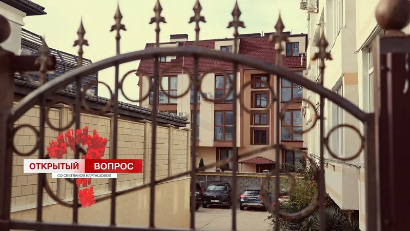 Жильцы частного дома в Севастополе просят помощи, квартир и статуса потерпевших