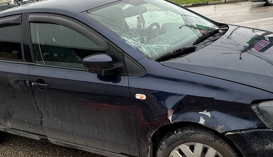 В Севастополе на Камышовом шоссе сбили пожилого мопедиста