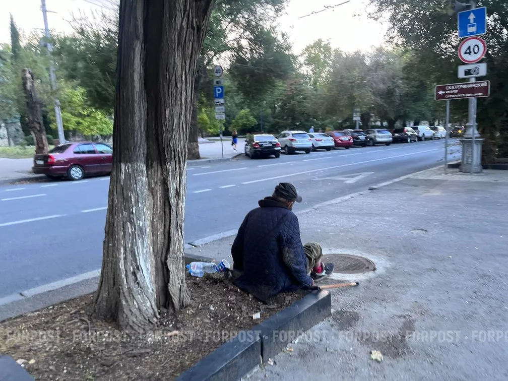 Севастопольский бомж раскрыл тайну «хлопка» у Дома быта