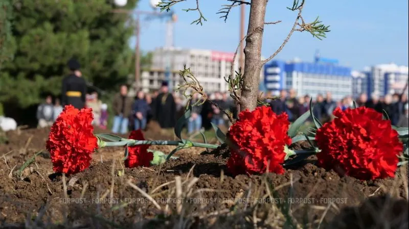 В Крыму простились с погибшими на СВО старшим лейтенантом и танкистом