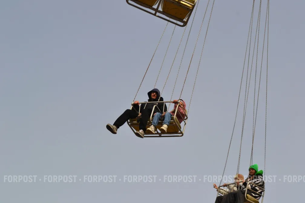 Севастопольских детей развлекали на нелегальном аттракционе 