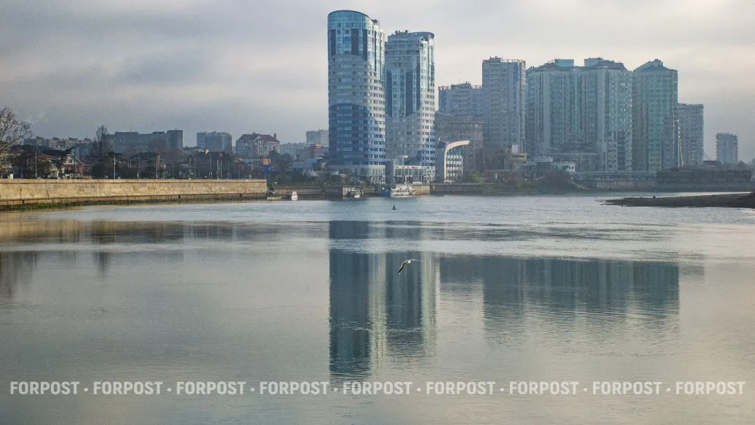 Что красит, а что убивает главную реку Краснодара 