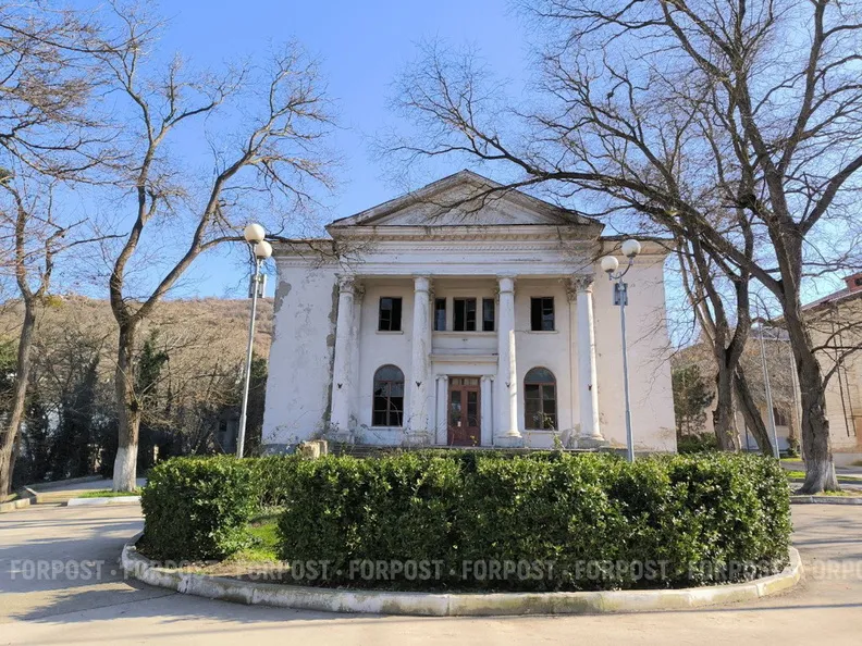 Киевская фирма требует от властей Севастополя отменить национализацию своего имущества 