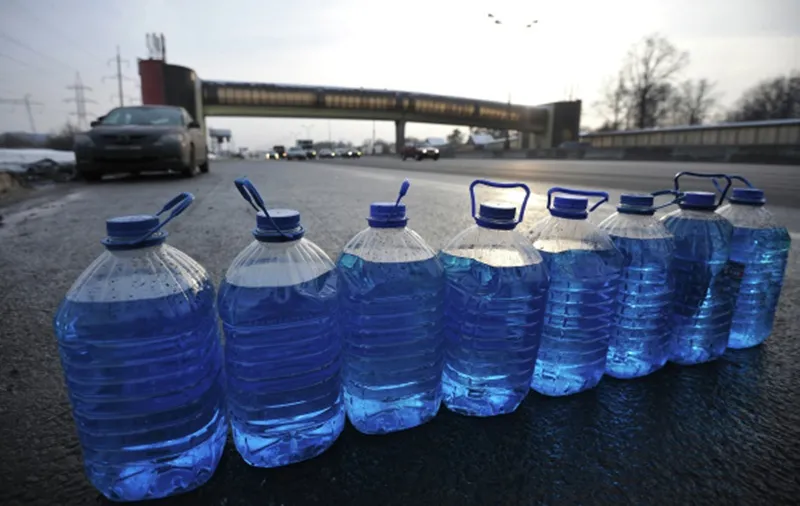 Россиян научили отличать хорошую «незамерзайку» от подделки