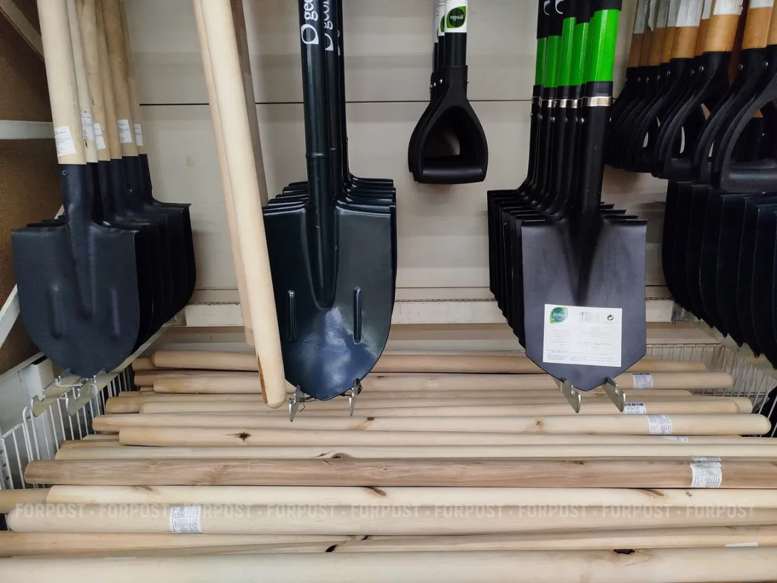 Севастопольцев призвали браться за лопаты и грабли