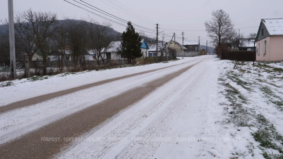 Часть севастопольских сел остались без света из-за непогоды