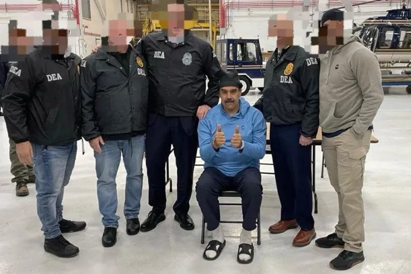 С мешком на голове: как США выкрали Мадуро и что с ним сейчас