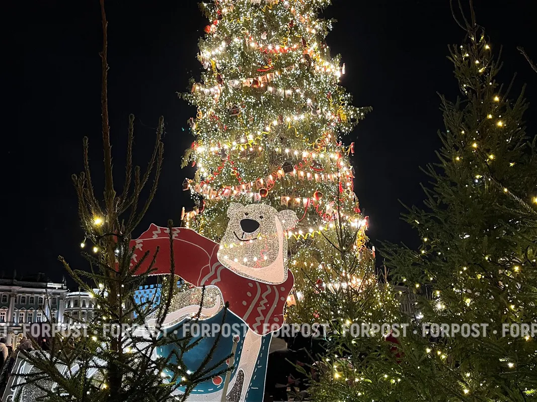 Как две столицы России боролись за праздничное настроение