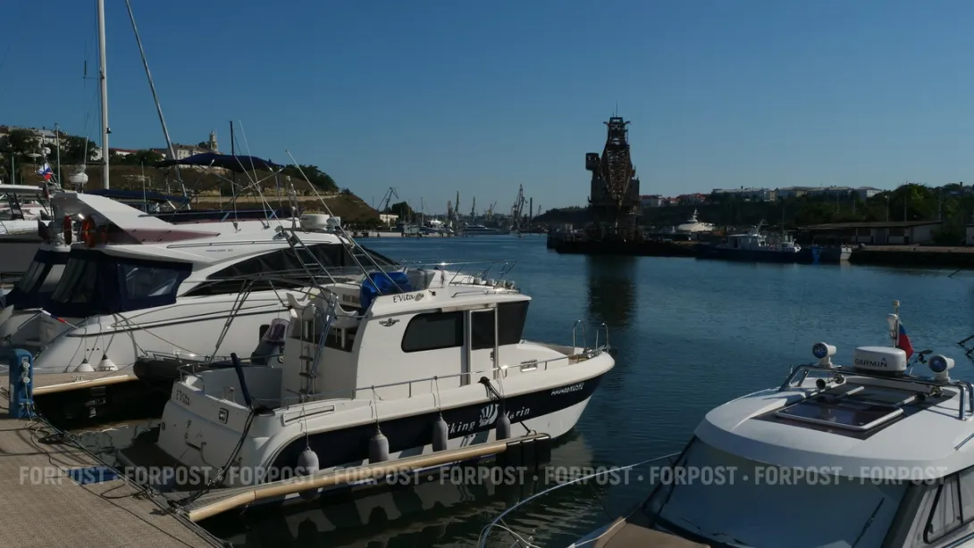 Яхтенную деревню в Севастополе создают в рамках поручения Путина