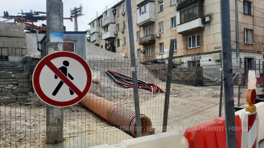 В Севастополе уточнили сроки завершения работ на улице Адмирала Октябрьского