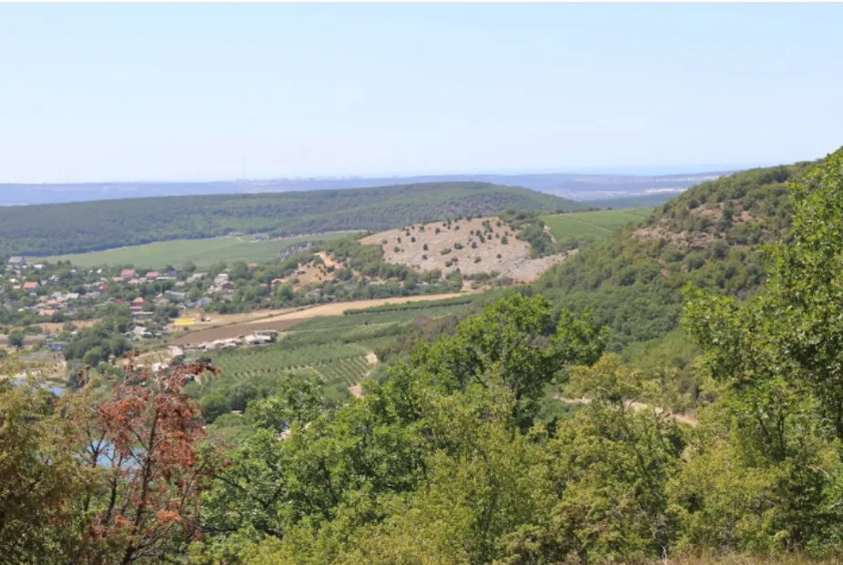 В окрестностях Севастополя обнаружили неизвестную древнюю крепость 