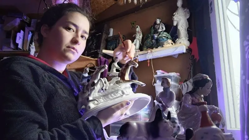 Хрупких дел мастер: крымская художница возрождает чью-то любовь и собирает фарфоровые тайны