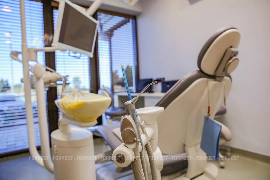 Кому и где в Севастополе светят новые зубы 