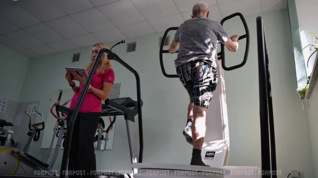 Как в России будут учить пожилых не болеть по новому плану Минздрава